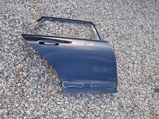 Porte arrière et accessoires Mercedes 206