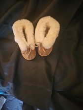 100 Sheepskin Insulated Shoes For Babies Slip On Leather Bootie Size 6/7 Nwob