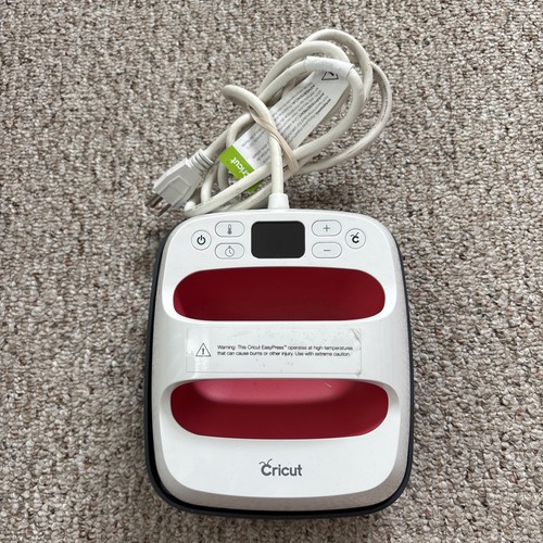 Cricut Easy Press 2 Bundle Heat Press Machine Raspberry CHP130B2