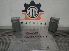 Honeywell S688A10071 Sail Switch 120VAC 240VAC New Old Stock (Lot of 2)