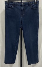 Gloria Vanderbilt denim straight leg jeans size 16.