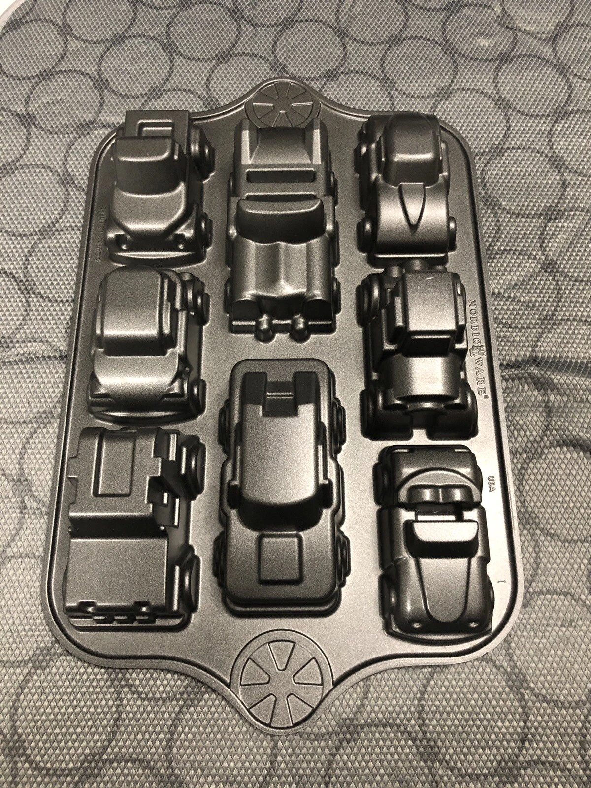 Nordic Ware Disney Pixar CARS 2 Mold Cake Cakelet Muffin Pan