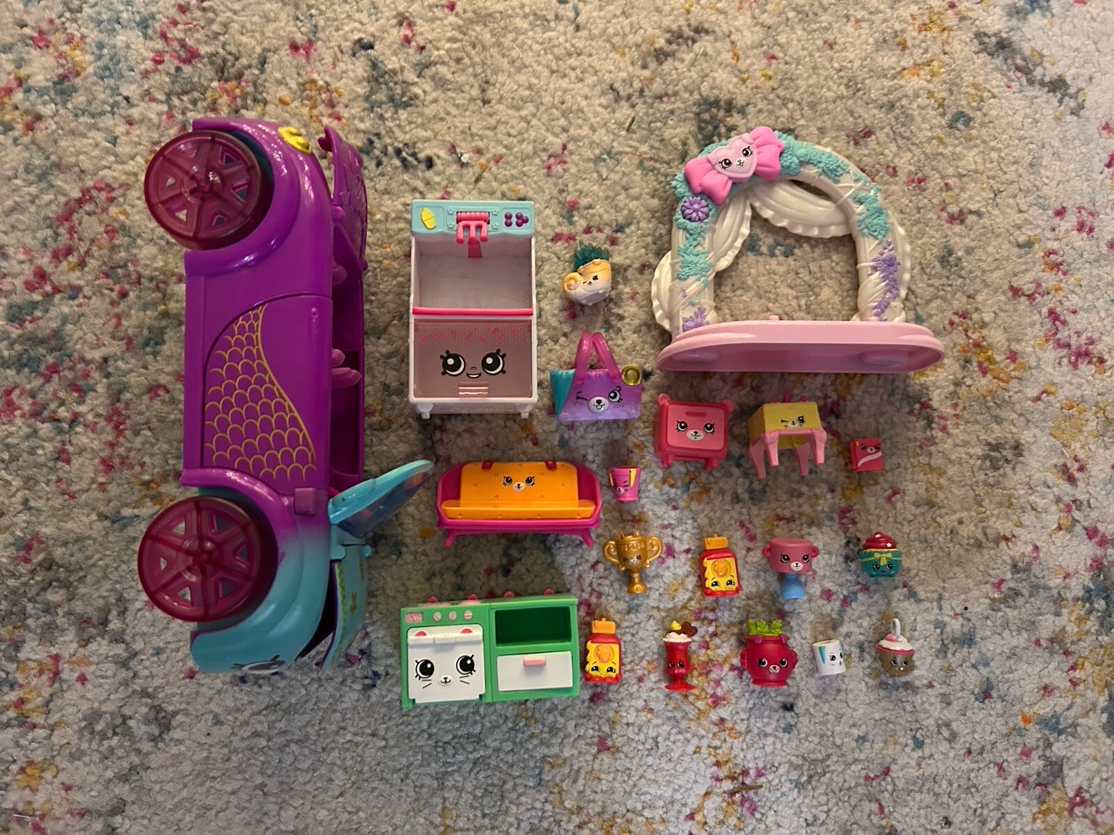 Shopkins Lot 20 Figures & Kitty Kitchen Items Food Accessories Car  Convertible