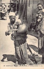 Egypt - Egyptian Scenes & Types - A Drink Seller - Publ. LL - Levy & Son 22