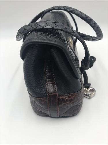 Bolso de mano pequeño de cuero marrón negro con estampado de cocodrilo Brighton Wallis - Imagen 4 de 11