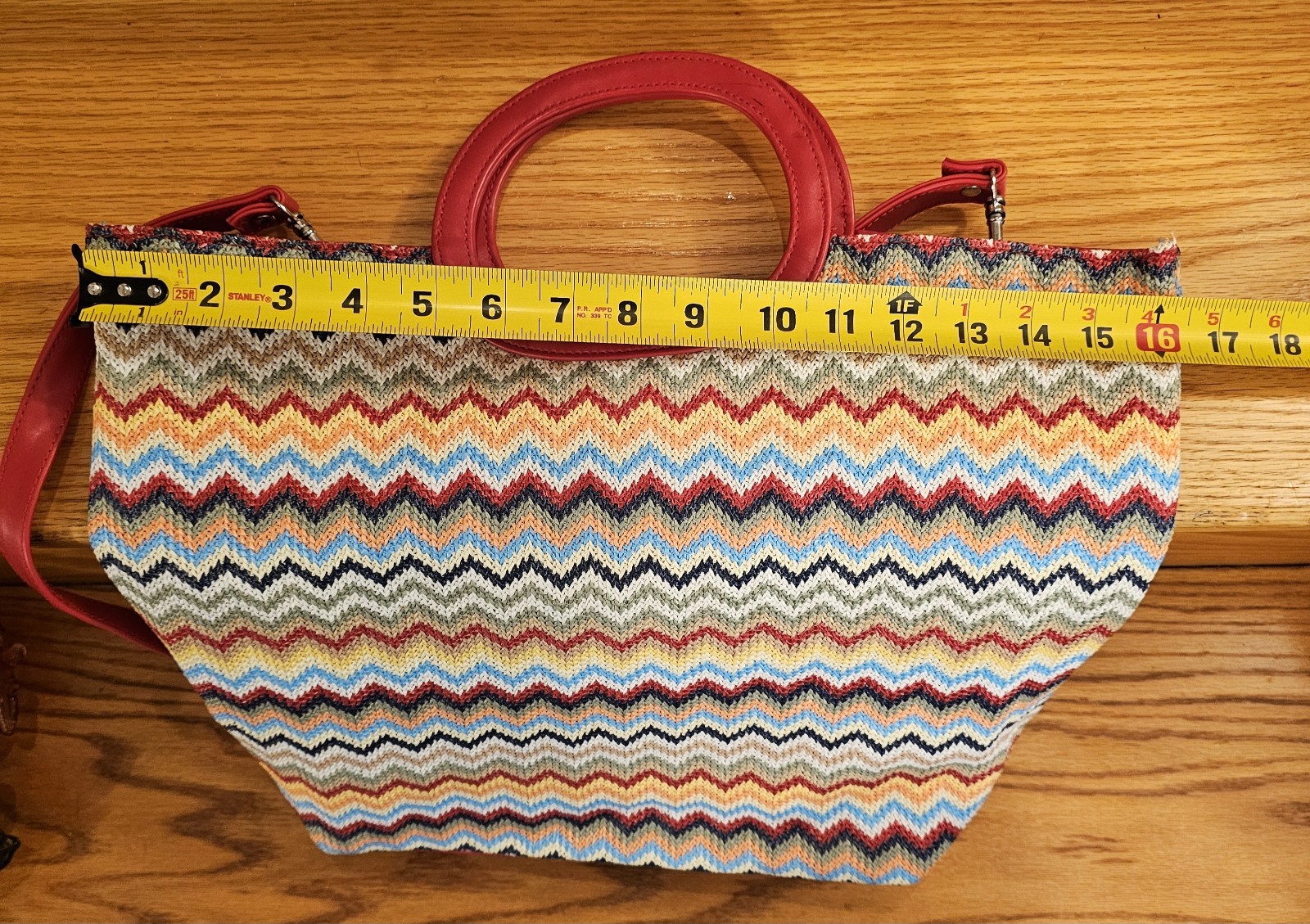 Beach Bag Chevron Pattern 2 Handle Removable Cros… - image 17