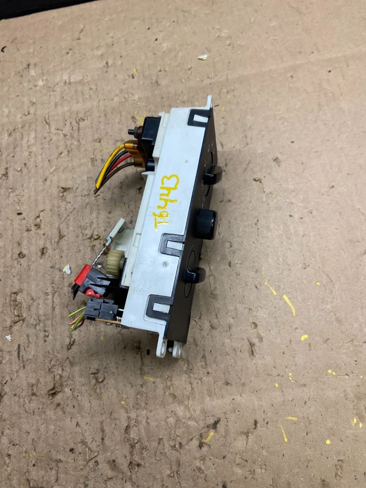 Dodge Dakota 1997-2000 control de temperatura climática aire acondicionado panel calentador OEM T6443 DG Foto 2 de 4