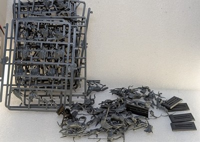 Warhammer The Old World: Wood Elf Realms Glade Guard Glade Rider Bits Restposten
