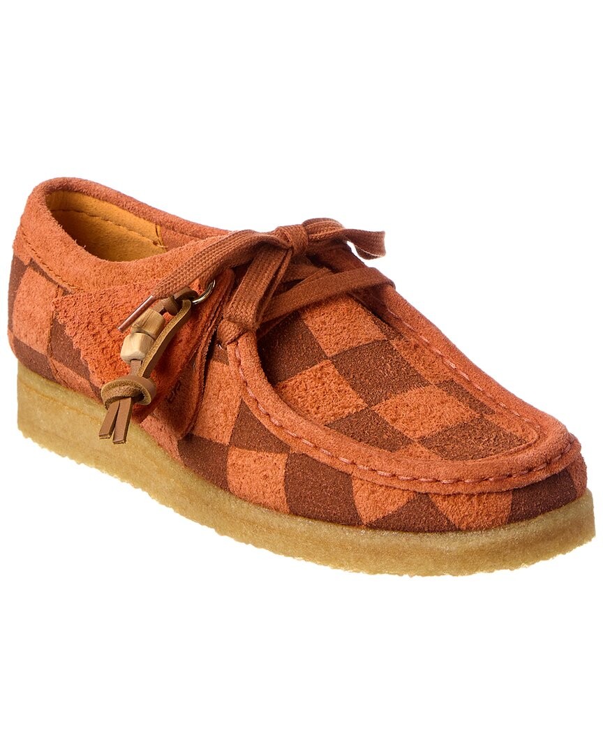 Женские замшевые туфли на плоской подошве Clarks Wallabee Оранжевый 10 12590₽