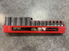 Mac Tools 14-piece Sxdm142tr 12-point Metric Deep Socket Set In Metal Tray Mac Tools 14-piece Sxdm142tr 12-point Metric Deep Socket Set In Metal Tray