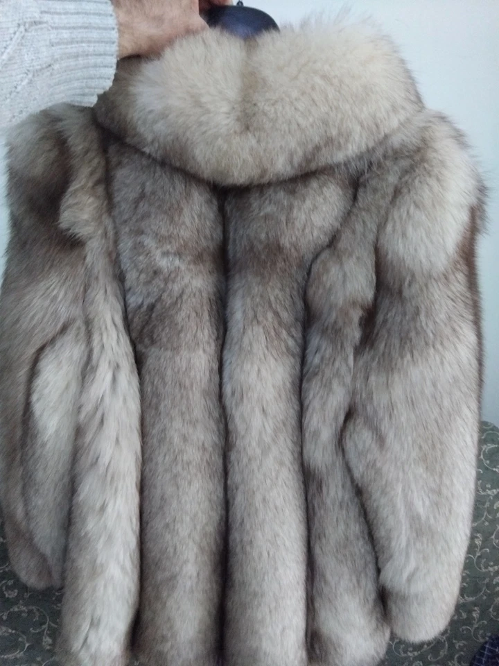 pelliccia volpe argentata - Immagine 2 di 4