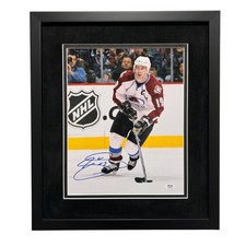 Joe Sakic Cards, Rookie Cards and Autographed Memorabilia Guide 34