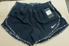 NWT Nike Women's Dry Tempo Black on Black Short 849585-019 Shorts