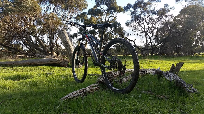 fluid oxide mountain bike