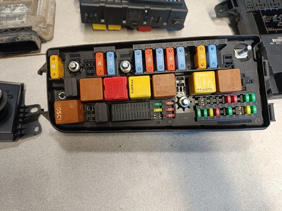 KIT DEMARRAGE ECU CADILLAC BLS 1.9 TID 150CV 55563326 / 0281013515 / 12767115 - Immagine 2 di 4