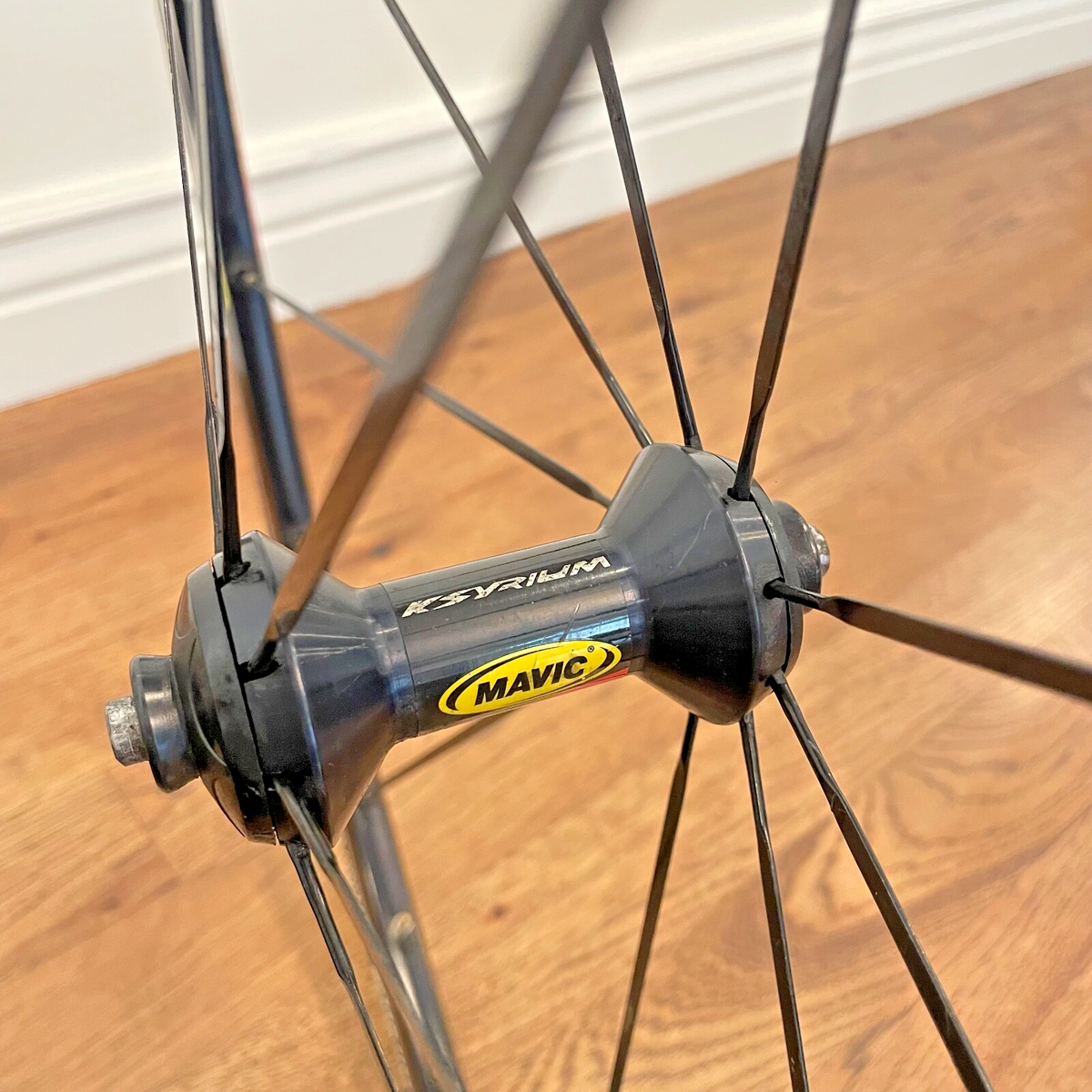 Mavic Ksyrium Elite Wheelset 700c Clincher 130/100/9mm QR Rim 11
