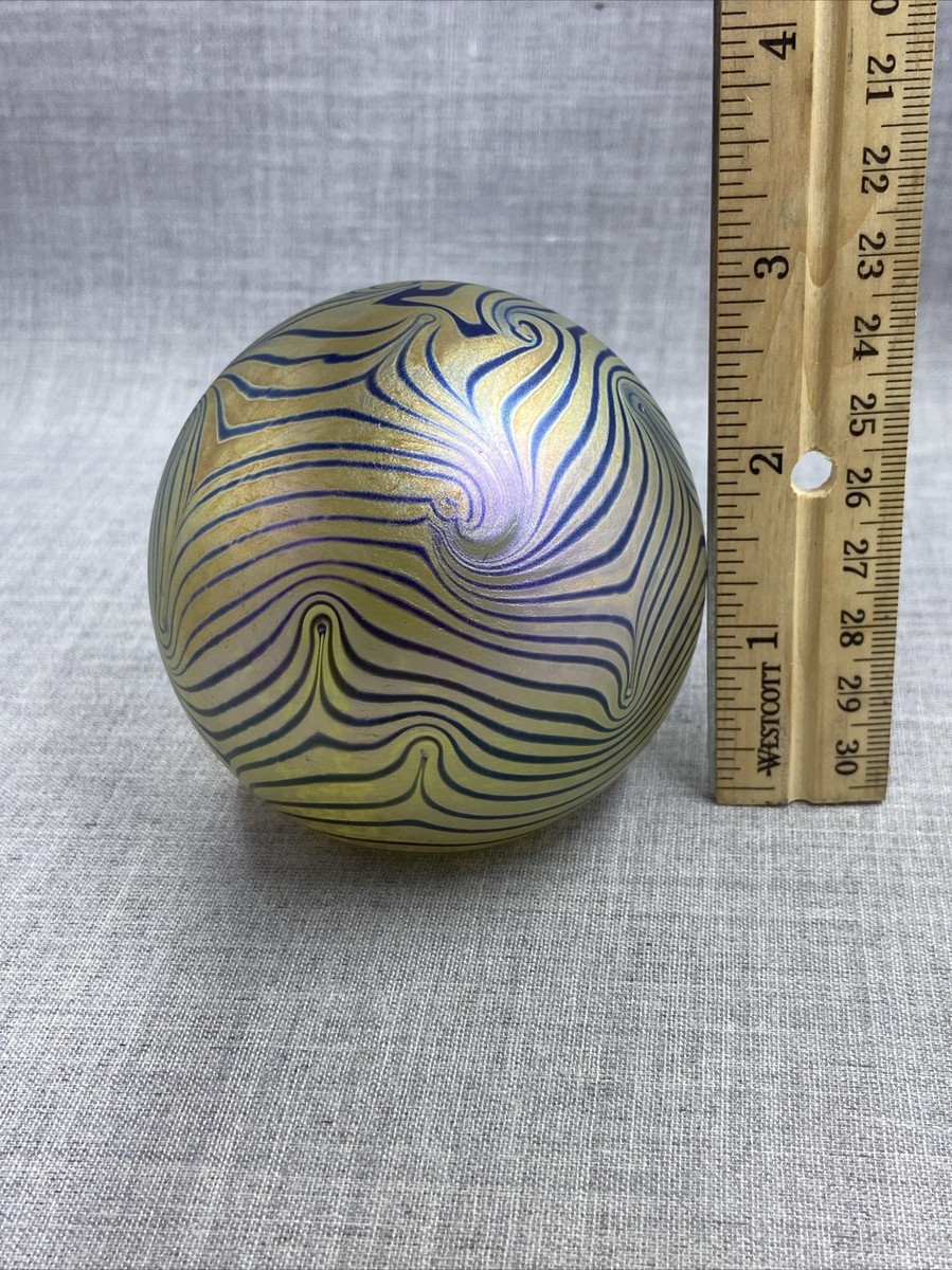 Vintage Orient & Flume Art Glass Wave Pattern Iridescent