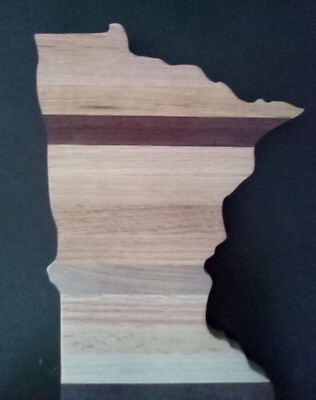 NEW Quality State MINNESOTA CUTTING BOARD Charcuterie   Mixed Wood   9.5'' x 6.5''
