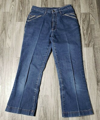 Famous Brand Eigo Womens Size Medium Embroidered Denim Blue Jean Capris