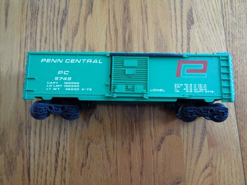 Vintage Lionel Penn Central Green Box Car w/ Box - 6-9749 - Excellent - Picture 6 of 9