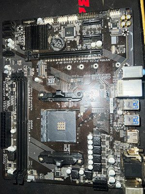 GIGABYTE GA-A320M-S2H MicroATX AM4 AMD DDR4 2DIMM HDMI DVI M.2