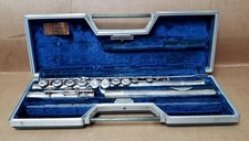 ARMSTRONG ELKHART 102 38 STUDENT FLUTE W/ CASE  N778 W