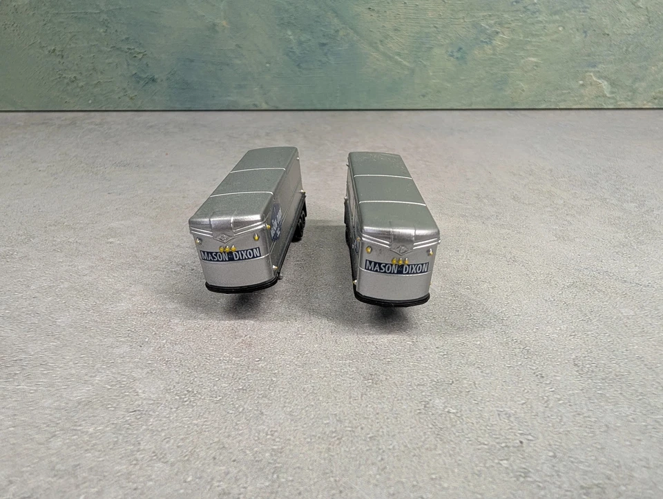 USED Classic Metal Works N Scale 32' Trailers Mason Dixon (2 pcs) - Image 2 of 4