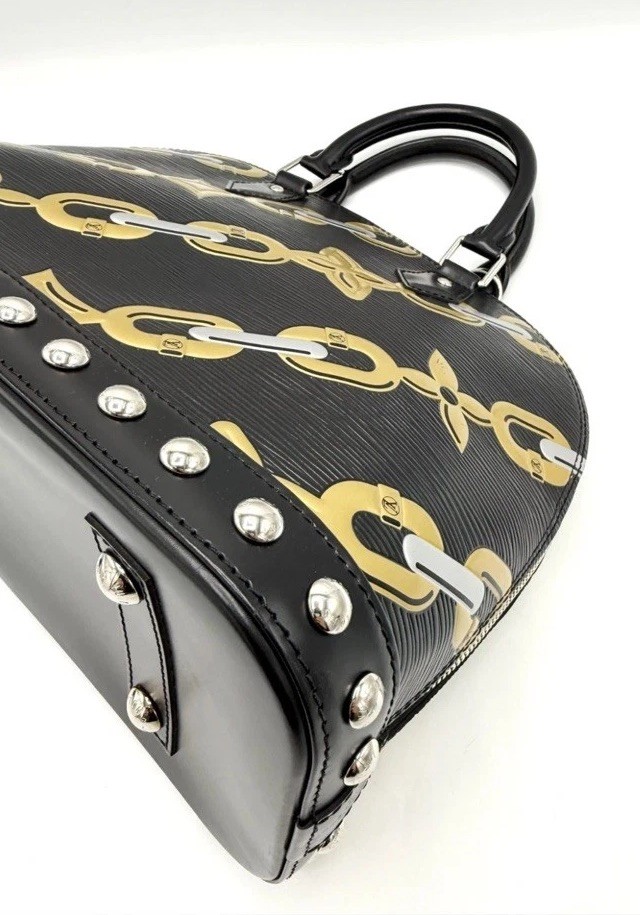 Louis Vuitton special edition rare Black Epi Chain Flower Alma image 7