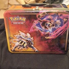 POKEMON TCG 2017 LUNCH BOX PRE-OWNED See Pictures For Contents. Has Some Cards