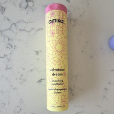 amika Velveteen Dream Smoothing Conditioner Hair Care, 275 ml