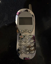Motorola Vintage Bar Cell Phone 2G CDMA Multicolor Butterfly Design SNN5571A