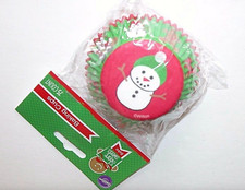 NIP NEW Christmas Wilton Cupcake Papers Liners Baking Cup Red Green