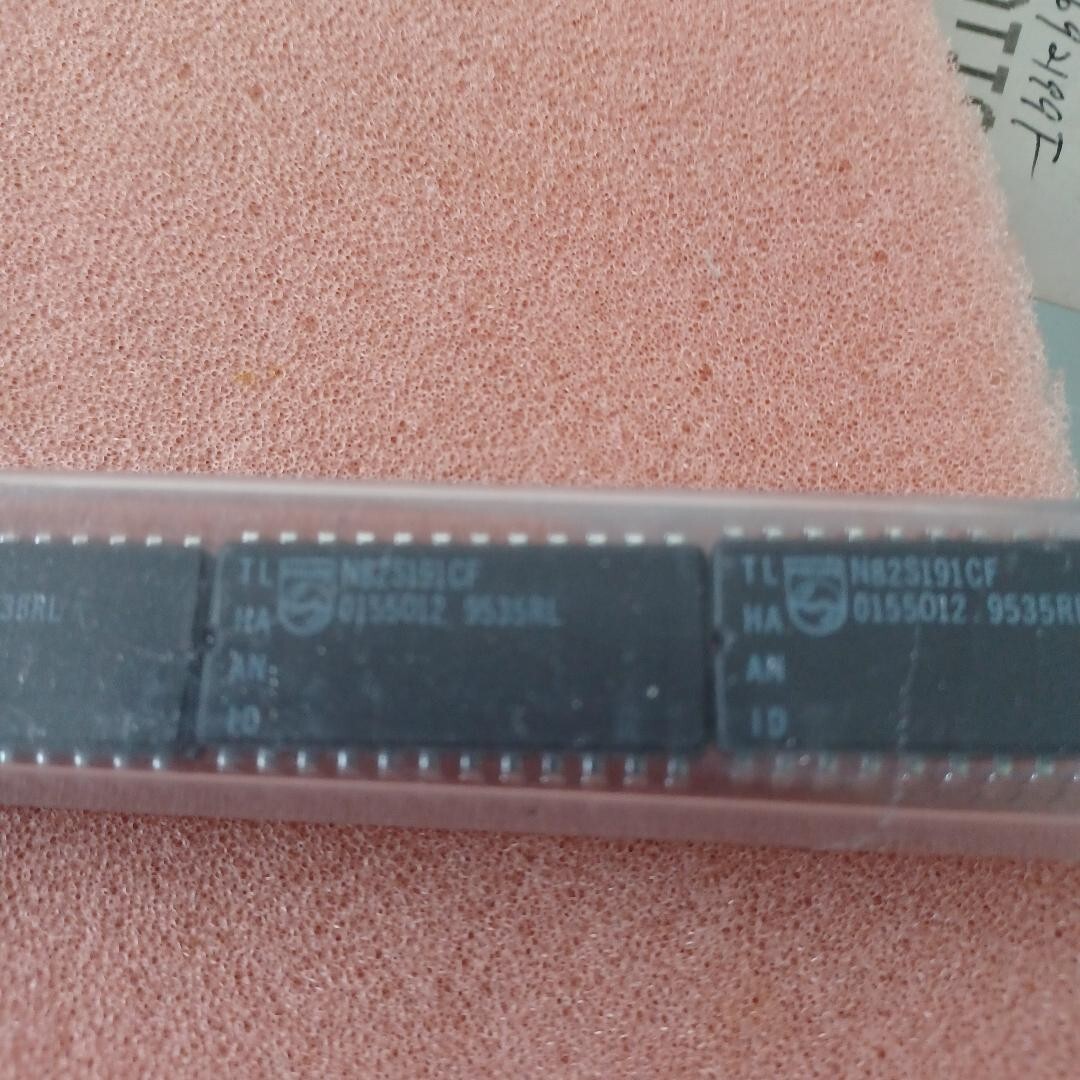 5 PCS PHILIPS/ NXP OTP ROM, 2KX8, 35ns, TTL, CDIP24 N82S191CF