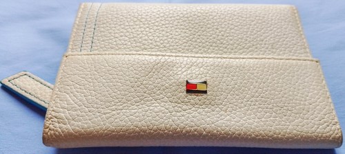 Portafoglino Tommy Hilfiger usato bianco, con possibilità di portachiavi - Foto 3 di 5