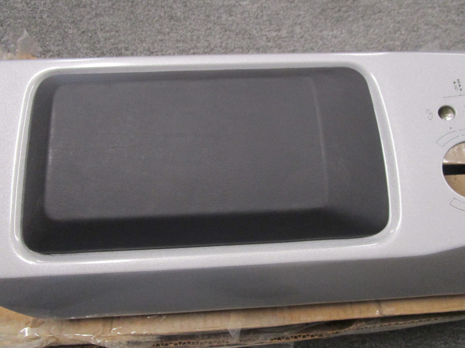 2005,2006 FORD GT GT40 SUPERCAR FACTORY CENTER CONSOLE RESTORED OBSOLETE 05/06