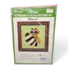 Vtg Wonder Art Stitchery Crewel Needlepoint Kit Furry RACCOON #6028 Made in USA