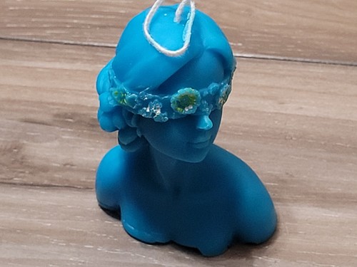 3.5" Red Sangria Scented Lady w Flowers Candle - Picture 6 of 6