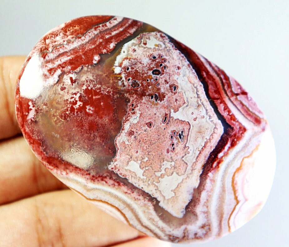 Natural Mexican Crazy Lace Agate Quartz Crystal Geode Palm Stone