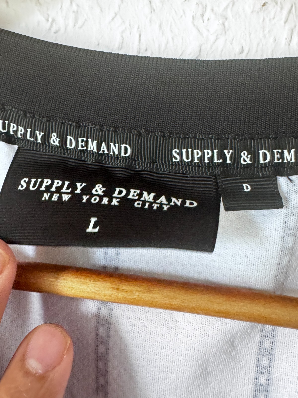 Supply & Demand NYC Basketball Jersey - White/Black Pinstripe - Size Large image 7