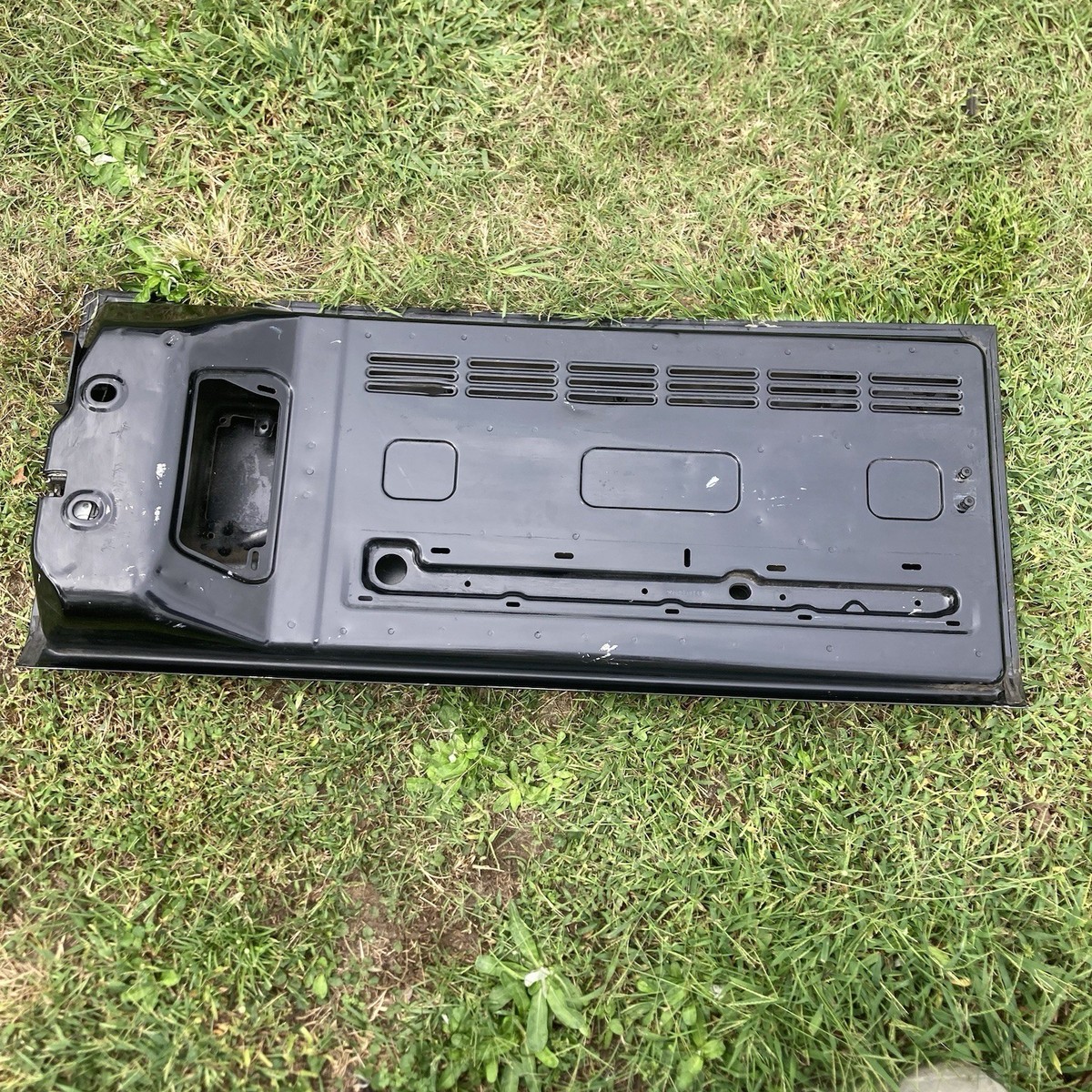 Jeep JK Wrangler OEM Rear Tailgate Assembly Black PX8 2011-2017