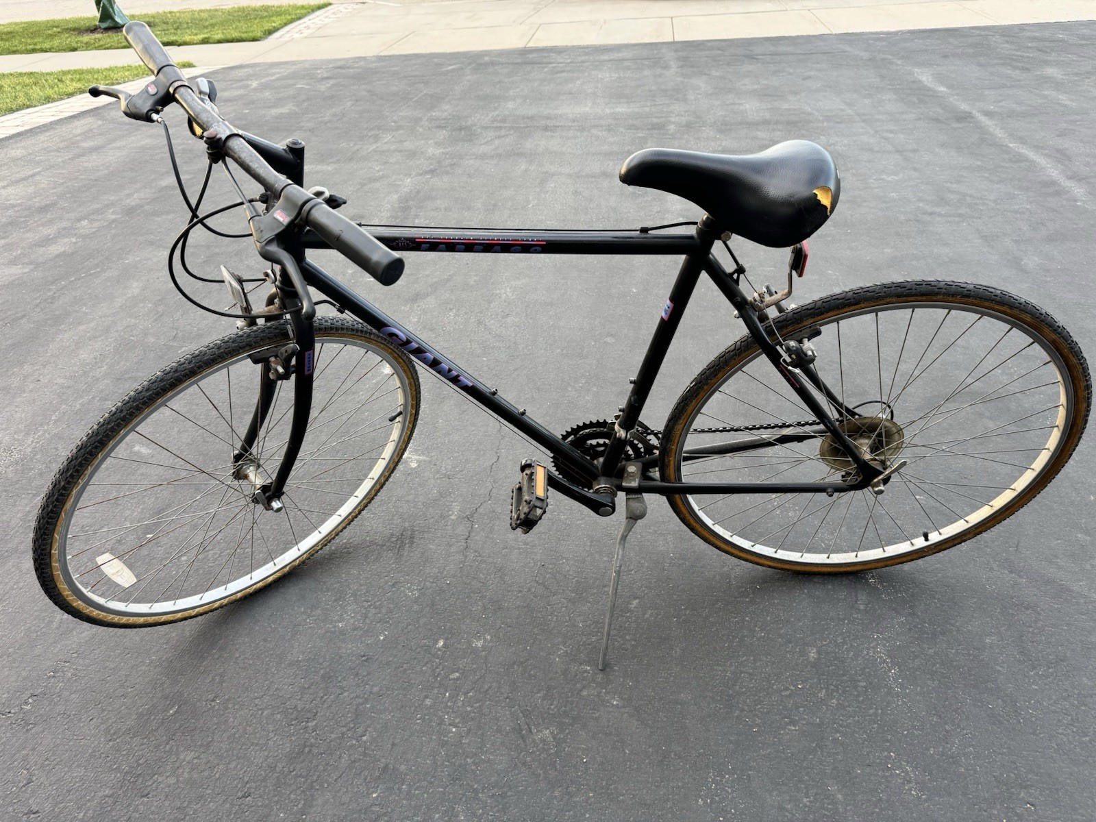 (Used) 1990s Giant AFS Farrago Hybrid Bike Steel Triple 700cc (75.00 USD) (Used) 1990s Giant AFS Farrago Hybrid Bike Steel Triple 700cc (75.00 USD)