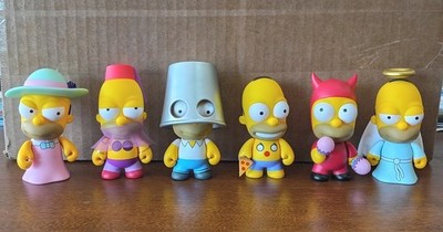 kidrobot the Simpsons many faces of Homer - set of 6 - Free shipping