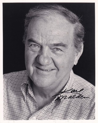 Karl Malden Originalautogramm auf Großoto
