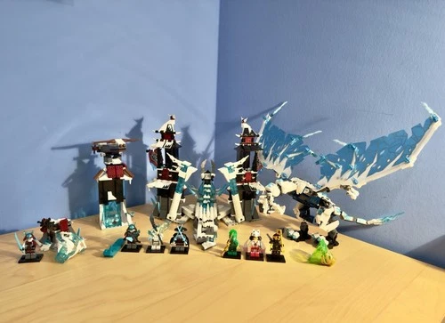 LEGO Ninjago - Castle of the Forsaken Emperor - 70678 + Figur/Großteil v. 70671