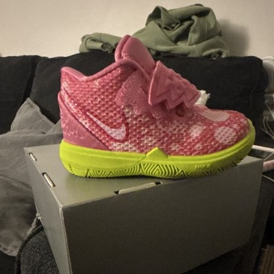Nike Kids Kyrie Sponge Bob and Patrick Pink Yellow  Athletic Sneakers  Dot Sz 3c