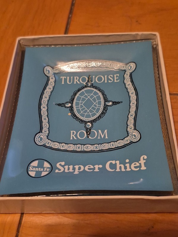 VINTAGE SANTA FE SUPER CHIEF TURQUOISE ROOM GLASS TRAY / ASHTRAY WITH BOX
