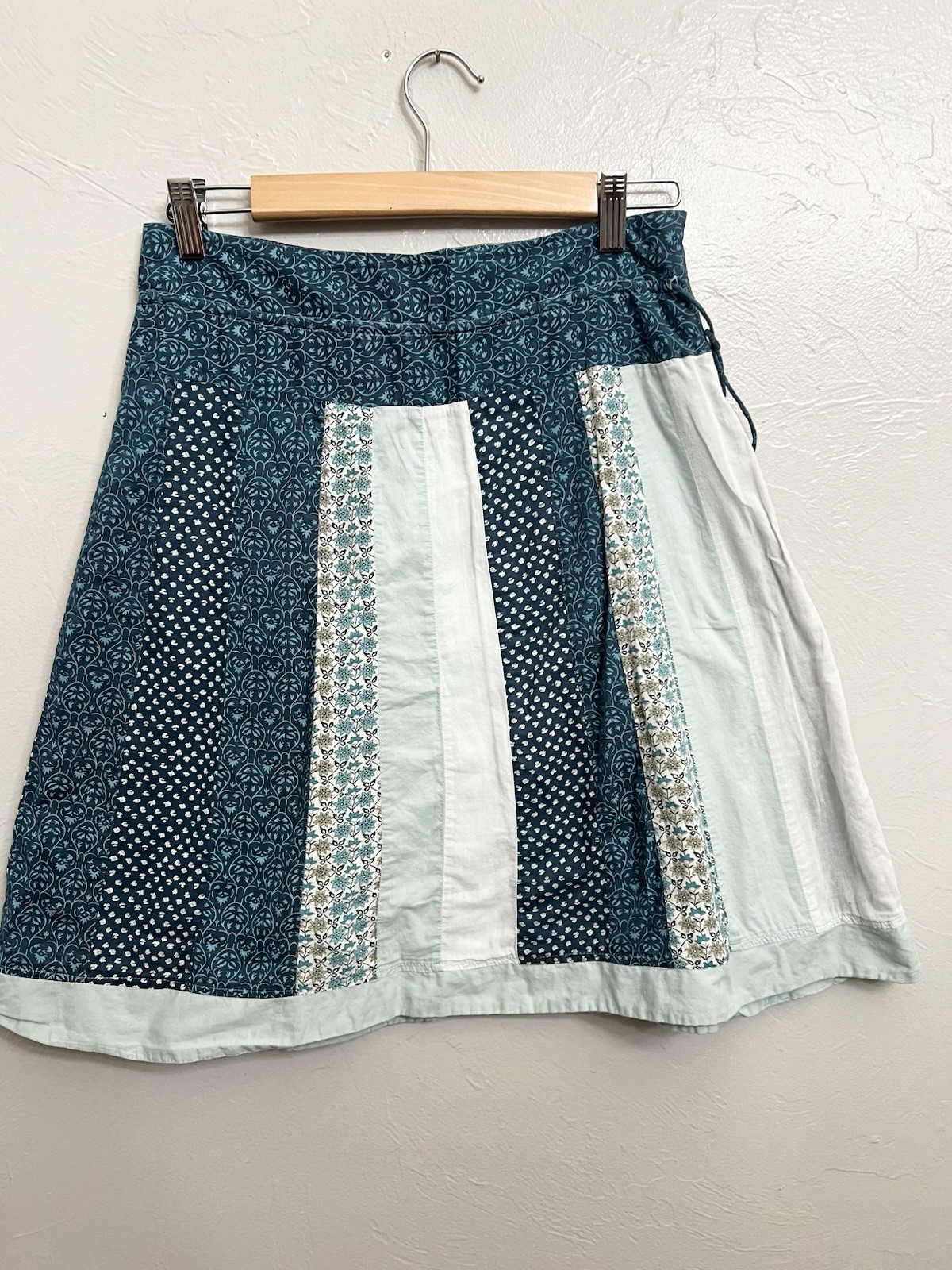 American Eagle Skirt Size 4 Patchwork A-Line Blue… - image 2