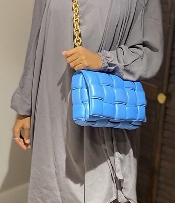ア*@様 Bottega Veneta キルティングケース 青 WORLD SHIPPN Authentic Bottega Veneta Cassette Bag GoldChain Aqua