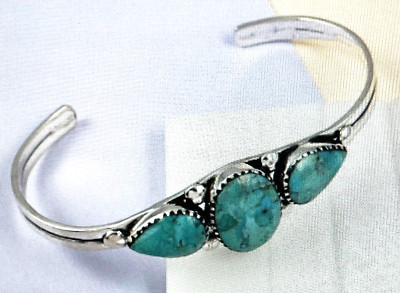Kingman Turquoise Cuff Bracelet in Sterling Silver (6 In) 15.10 Grams 10.00 ctw