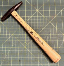Vintage Unbranded / Magnetic TACK HAMMER USA